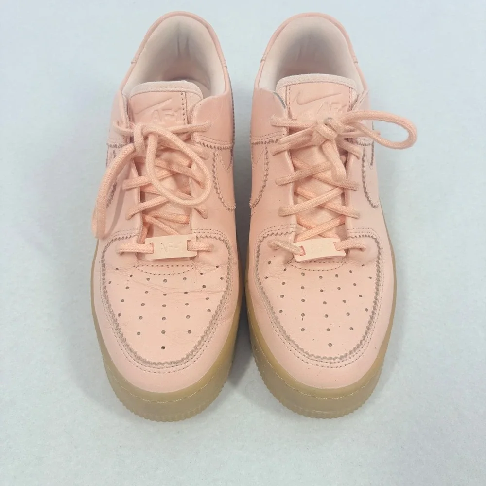 Nike Air Force 1 Sage Low Womens Size 7.5 Pink Athletic Lifestyle Shoes Sneakers